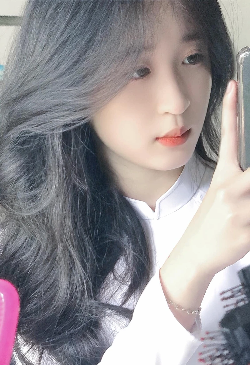 Ảnh Gái SWAGLIVE Chụp Ảnh Trước Gương Xinh