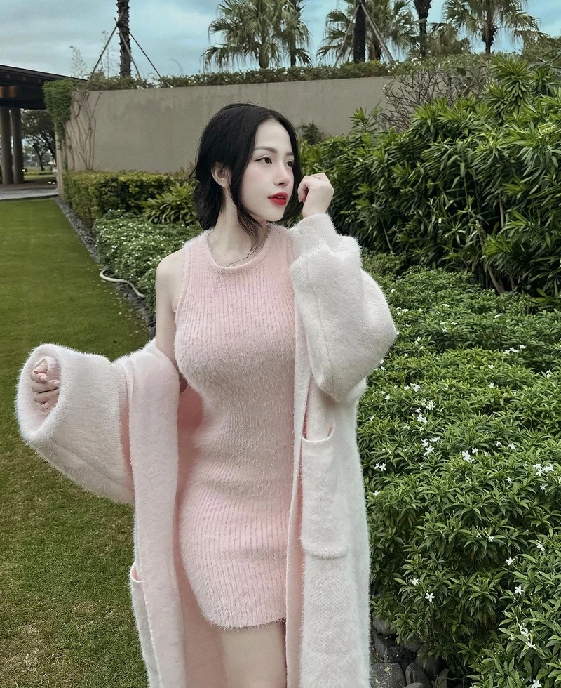 Các kiểu tóc xoăn nữ dài, tạo vẻ đẹp quyến rũ và tự nhiên của gái xinh