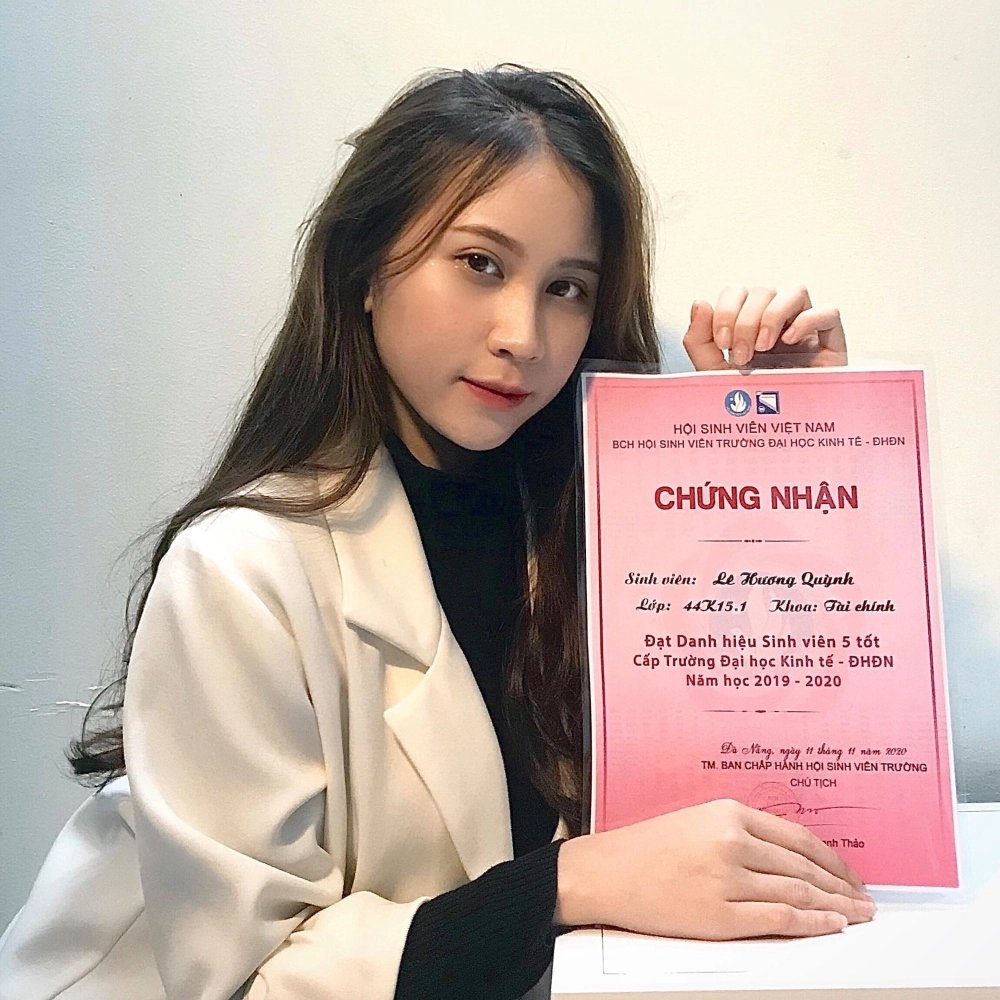 Gói trọn cả một trời kỷ niệm trong nét gái sinh viên Swaglive Idol thanh xuân.