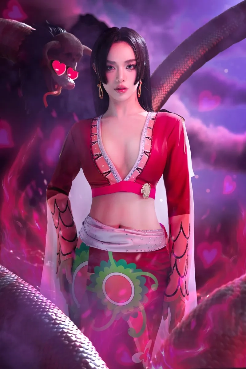 Thanh Thủy trình diễn catwalk đẹp