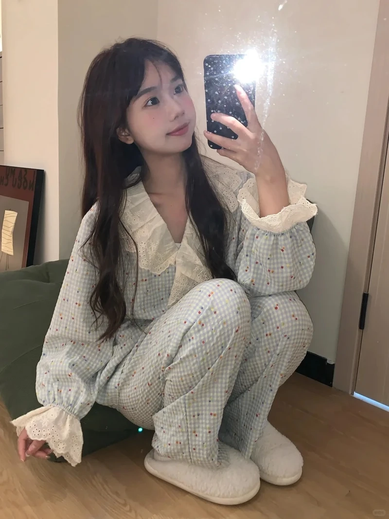 Khám phá gái xinh Swaglive Idol chụp gương cá tính phong cách riêng