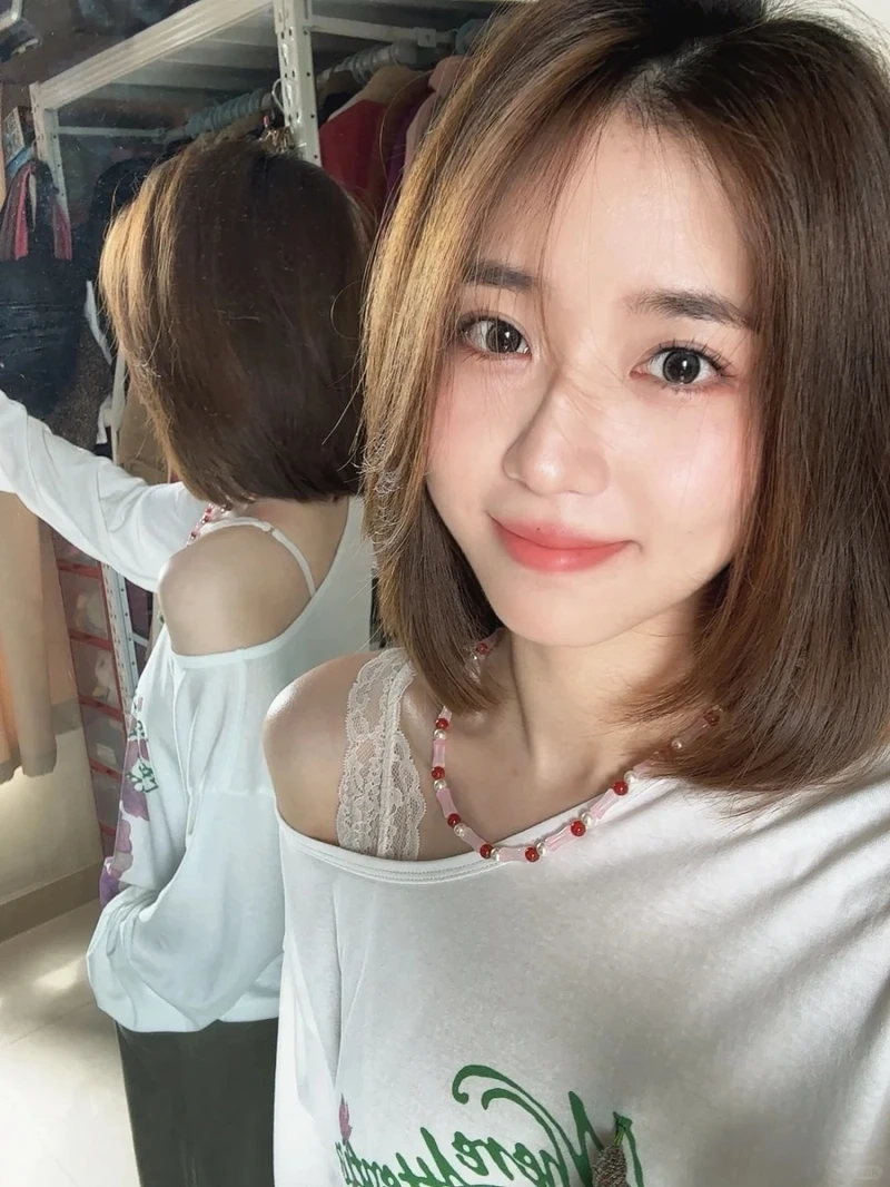 Khám phá gái xinh tóc ngắn style nhật nhẹ nhàng