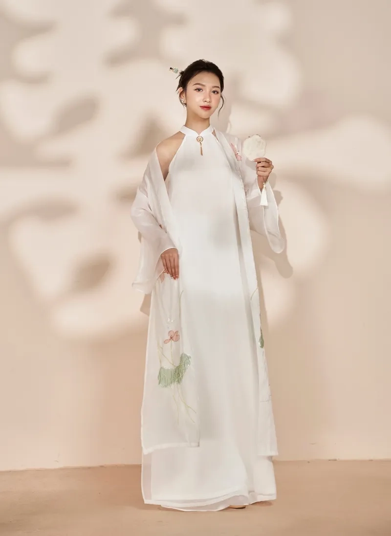 gái xinh yếm Swaglive Idol làm avatar với nét duyên dáng